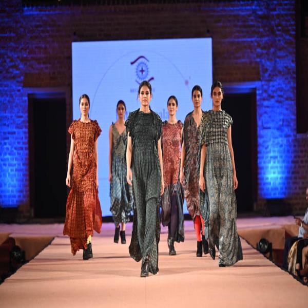 220425143739fashion.jpg